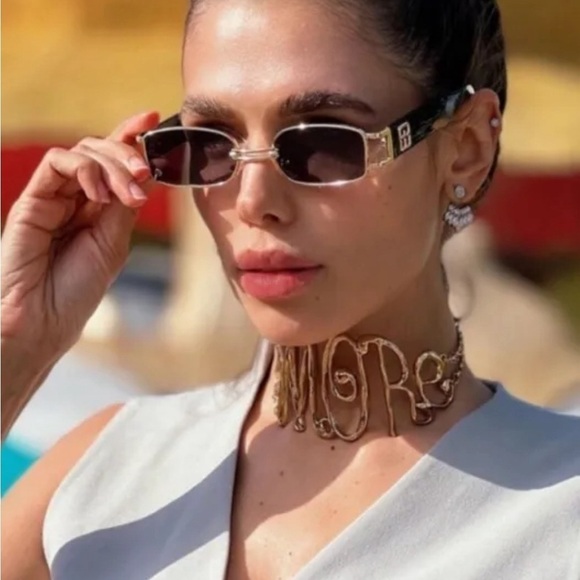 Zara “AMORE” Choker Necklace Hot Item! New without 🏷️ comes with beautiful box - Picture 4 of 6